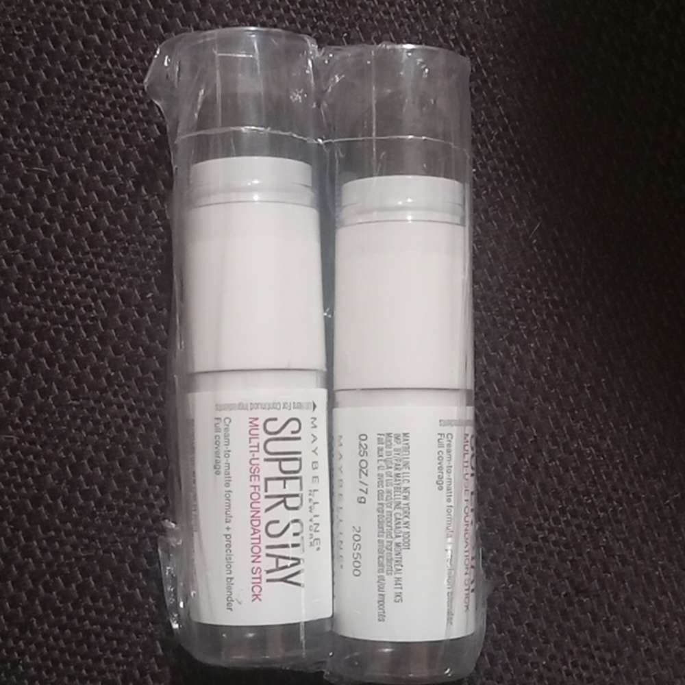 Classic Ivory #120 Maybelline Multi-use foundation NWT 2pk